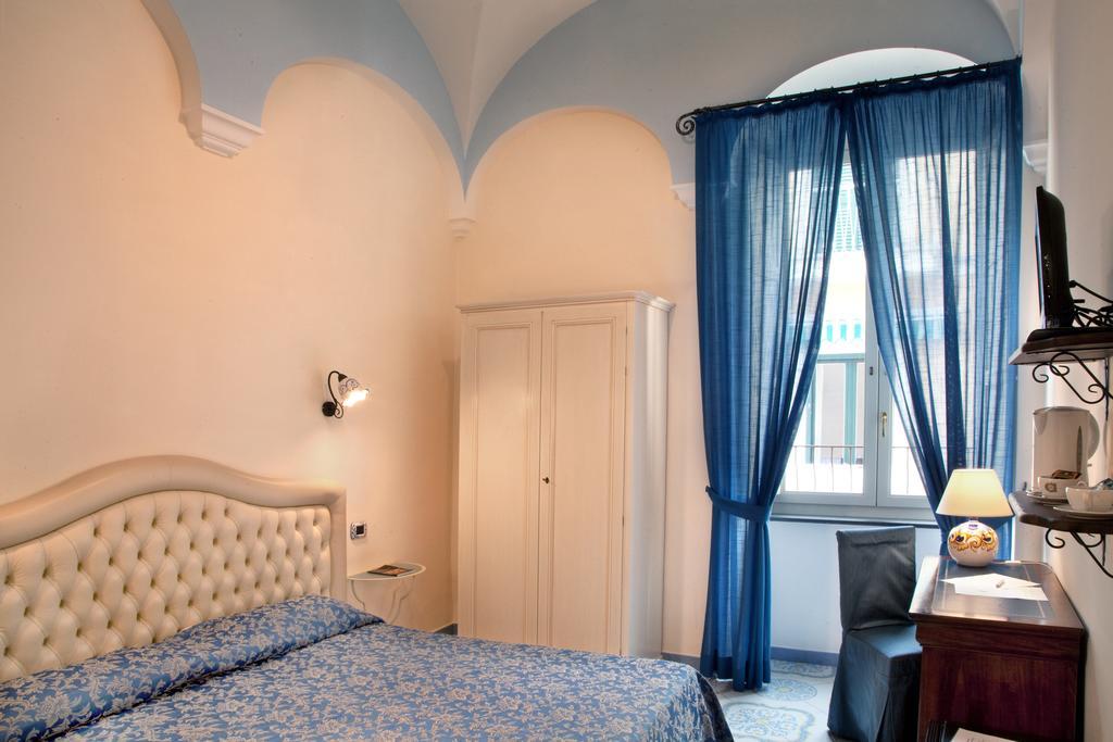 Hotel L'antico Convitto 3*