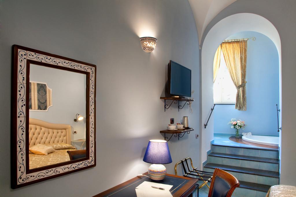 Hotel L'antico Convitto 3*