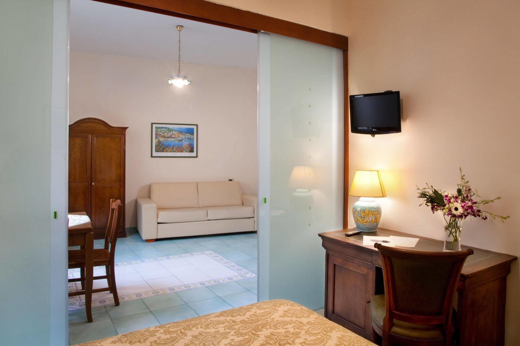 L'antico Convitto Hotel 3*